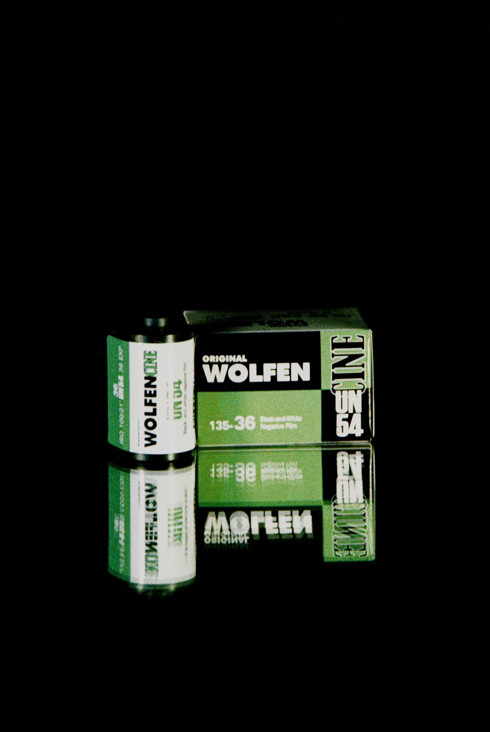 original-wolfen-un54-schwarzwei-film-36er-iso-100 image 1